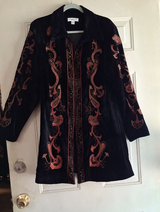 Coldwater Creek Jackets & Blazers - Coldwater Creek Black Velvet Coat with Red Embroidered Scrollwork
